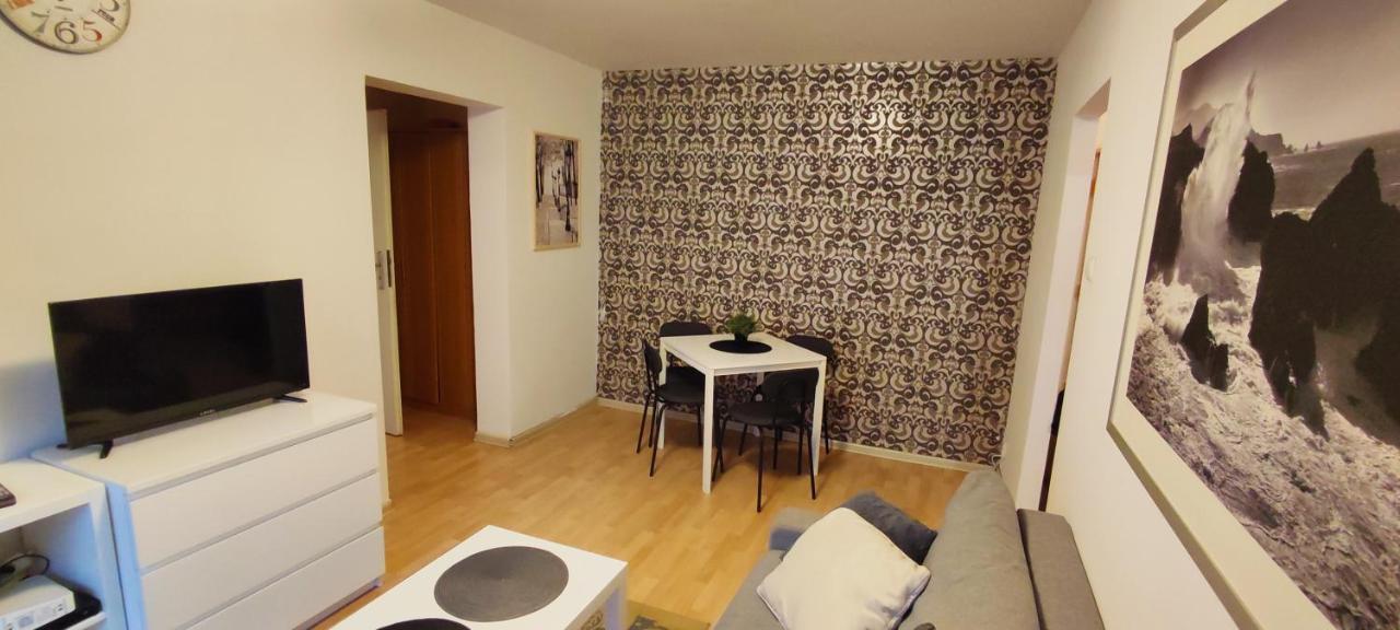 Top Apartamenty Centrum - Metro Rondo Onz Varsóvia Exterior foto