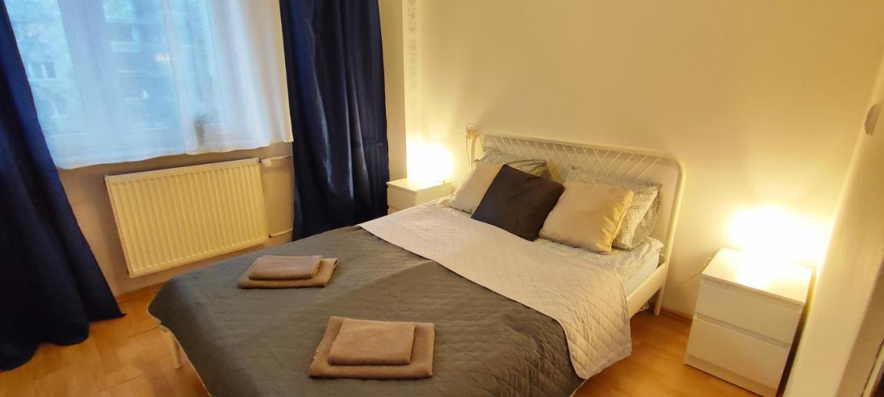 Top Apartamenty Centrum - Metro Rondo Onz Varsóvia Exterior foto