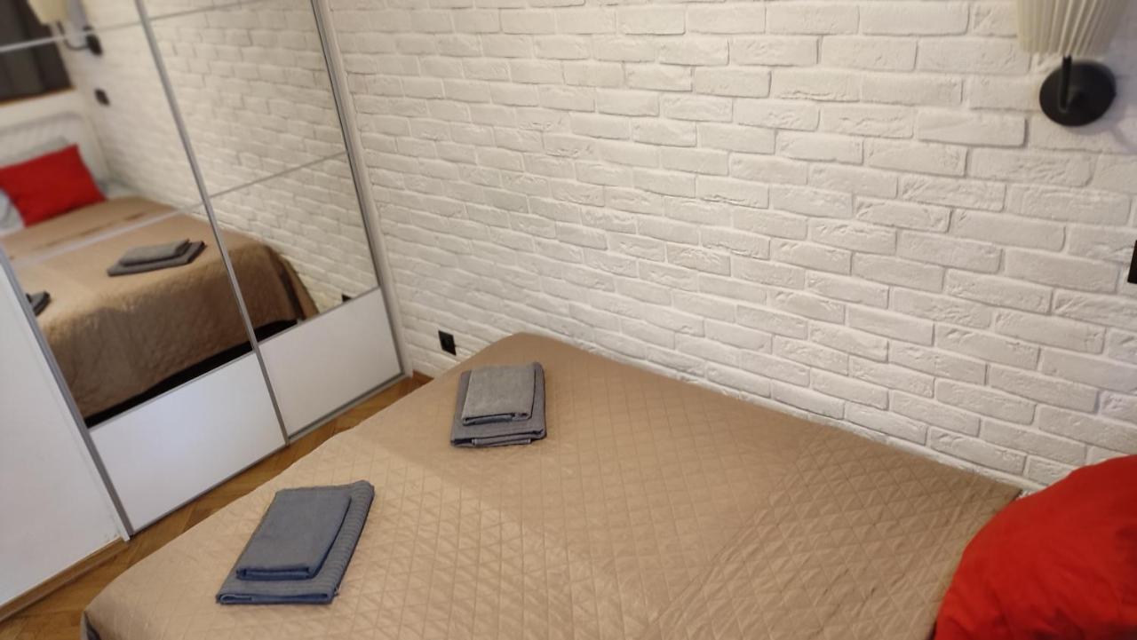 Top Apartamenty Centrum - Metro Rondo Onz Varsóvia Exterior foto