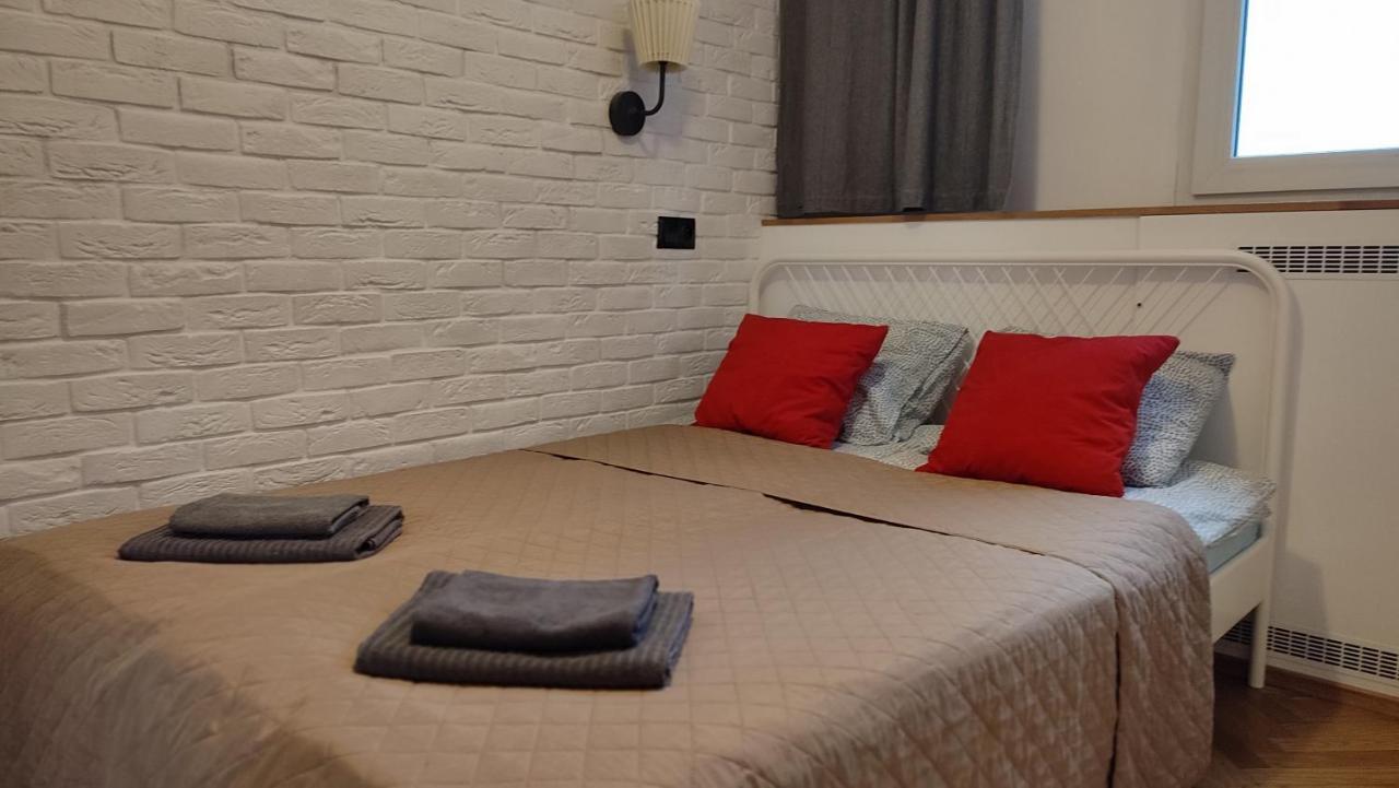 Top Apartamenty Centrum - Metro Rondo Onz Varsóvia Exterior foto